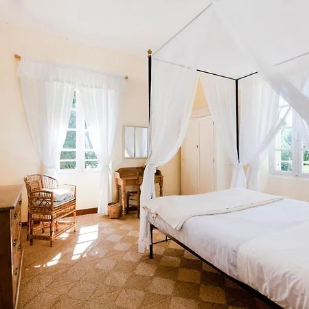 Chateau Segalas Hébergement de vacances